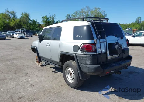 2007 Toyota Fj Cruiser z USA, uszkodzony, nr VIN JTEBU11F670050929